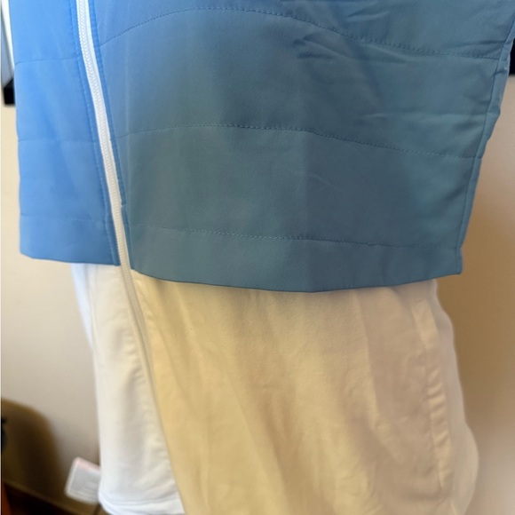 Foot Joy Women”s Insulated Blue and White Vest. Size Medium - Picture 7 of 10